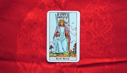 ME�OV� KR�L (VZDUCH VZDUCHU - VODN��) - Tarot
