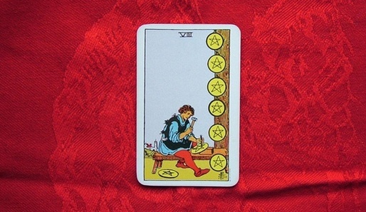 PENTAKLOV� OSMI�KA (Slunce v Pann�) - Tarot